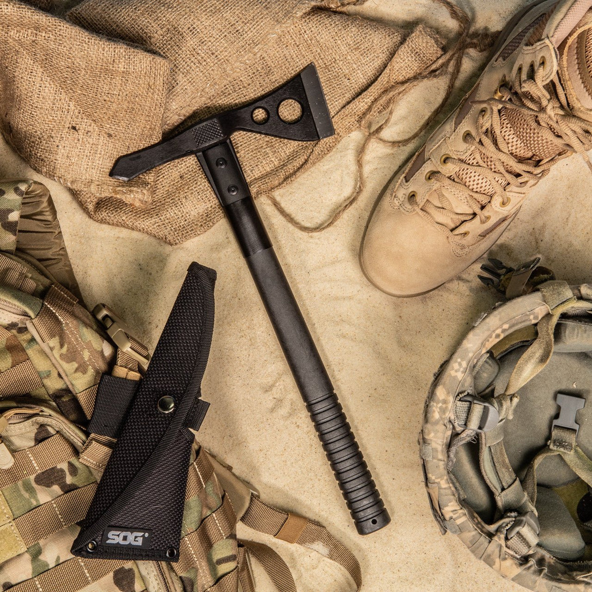 Hache SOG Tactical Tomahawk